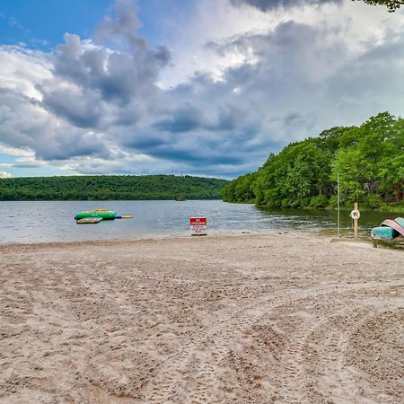 Lake Harmony Home About Half Mi To Big Boulder Mountain Bagian luar foto